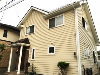 綺麗な外観になり、屋根に落雪防止を施していただいたので冬でも安心できます。